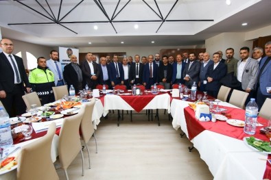 Suriyeli Kanaat Önderleriyle Toplantı