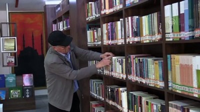 Üniversiteden 75 Yaşında Mezun Oldu, Osmanlıca Çeviri Yapmak İstiyor