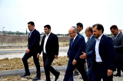 Vali Demirtaş, Yeni Ceyhan Devlet Hastanesinde İncelemelerde Bulundu