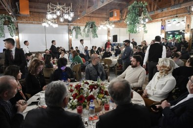 Başkan Büyükkılıç, Gastronomi Turizmi Çalıştayı'na Katılan Misafirleriyle Erguvan Tesisleri'nde Bir Araya Geldi