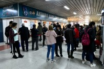 ÜNİVERSİTE ÖĞRENCİSİ - Öğrencilere Ulaşımda Kolaylık