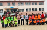 OKUL MÜDÜRÜ - Öğretmenlerden Öğrenciler İçin Şampiyonlar Ligi Tadında Maç