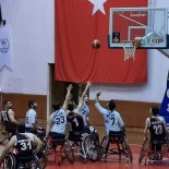 BEYAZ AY DERNEĞI - ADÜ Genç Efeler Spor Kulübü Tekerlekli Sandalye Basketbol Takımı 3'Te 3 Yaptı