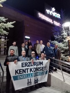 Engellilerin Kaplıca Keyfi