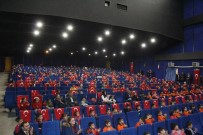 ÜLKÜ OCAKLARı - Isparta Ülkü Ocakları'ndan 'Keloğlan İle Bilge Dede Korkut' İsimli Çocuk Tiyatrosu