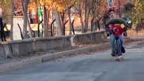 MODIFIYE - Liseli Muhammed Emin'in 'Sıra Dışı' Bisikleti İlgi Çekiyor