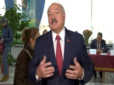 Lukaşenko Seçimlerin Ardından Rusya'ya Rest Çekti