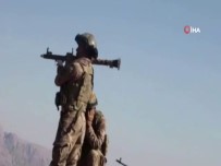 İNŞAAT ELDİVENİ - Siirt'te Terör Örgütü PKK'ya Büyük Darbe