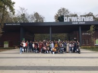 BİLİM MERKEZİ - Üniversite Öğrencileri Gez Gör'le İzmit'i Gezdi