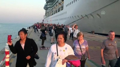 Dev Kruvaziyer, Kuşadası'na 2 Bin 255 Yolcu Getirdi