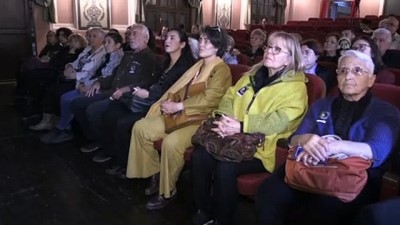 İzmir'de, Vefat Eden Tiyatro Sanatçısı Jale Birsel İçin Veda Töreni Düzenlendi