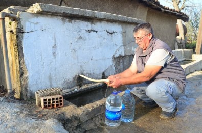 (Özel) Köyün Suları Kesildi, Vatandaş Taşımalı Suya Döndü