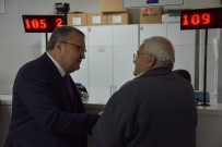 KREDI KARTı - Veznelerde Hafta Sonu Mesaisi