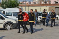 KAPKAÇ - Yaya Kapkaççılar Polisten Kaçamadı