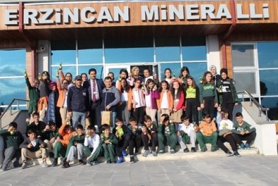 Doğa Koleji Öğrencilerinden Kızılay Minarelli Su İşletmesine Ziyaret