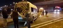 Fabrika İşçilerini Taşıyan Minibüs Kaza Yaptı Açıklaması 8 Yaralı