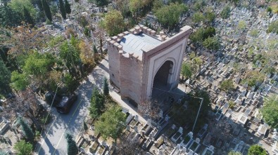 Konya'nın Kız Kulesi Açıklaması 'Gömeç Hatun Türbesi'
