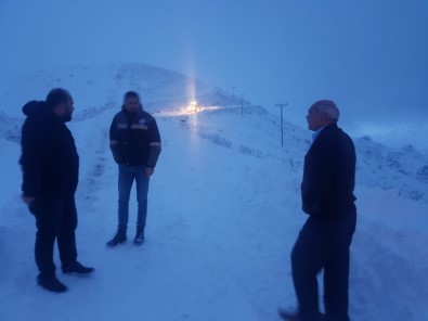 Trabzon'un Yüksek Kesimlerinde Kar Yağışı Sonrası Mahsur Kalan Şahıslar Kurtarıldı