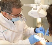 YANLIŞ BESLENME - Uzman Dr. İlker Arslan Açıklaması 'Soğuk Havalarda Dişlerinizi Çürütmeyin''