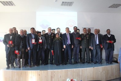 Ağrı'da Kıbrıs Gazilerine Madalya Ve Beratları Verildi