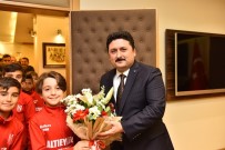 ESKIŞEHIRSPOR - Balkes'li U11 Futbolcularından Başkan Avcı'ya Teşekkür Ziyareti