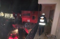 ADNAN MENDERES - Çatak'ta Ev Yangını