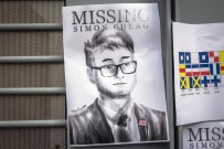 PROTESTO - Çin'de Alıkonulan İngiltere Konsolosluğu Çalışanından İşkence İddiası