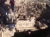 Defineciler Tarihi Alanlara Dadandı