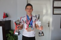 ŞAMPIYON - Hayali Onu Avrupa Şampiyonluğuna Götürdü