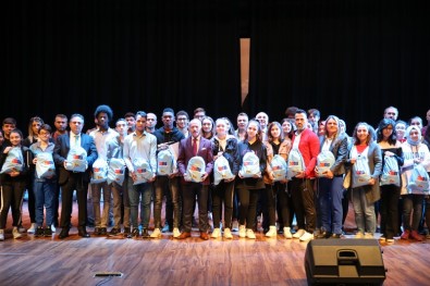 Hediyeler Başkan Aydıner'den
