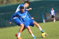 KEMERBURGAZ - Kasımpaşa, Gençlerbirliği Maçı Hazırlıklarını Sürdürdü