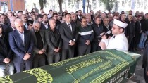 ATIK KAĞIT - Konya'da Trafik Kazasında Hayatını Kaybeden AK Parti Yöneticisi Mersin'de Toprağa Verildi