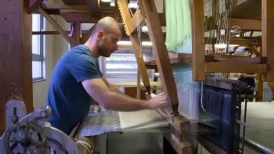 'Milli Saraylar'ın Tekstili İçin İpek Dokuma Tezgahları Yapıyor