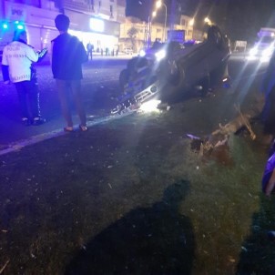 Siverek'te Otomobil Refüje Çarparak Takla Attı Açıklaması 6 Yaralı