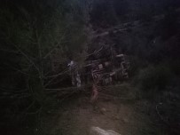 KıNALı - Tekeri Patlayan Kamyonet Takla Atıp Şarampole Uçtu