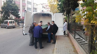 Yaşlı Kadın, Bakıcısı Tarafından Evinde Ölü Bulundu