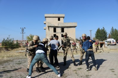 AFAD'dan Gerçeği Aratmayan Tatbikat
