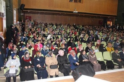 Bayburt'ta 'Peygamber Efendimiz Ve Aile' Konulu Konferans Düzenlendi