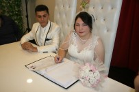 MURAT YıLDıZ - Denizli'de 'İmece' Usulü Düğün