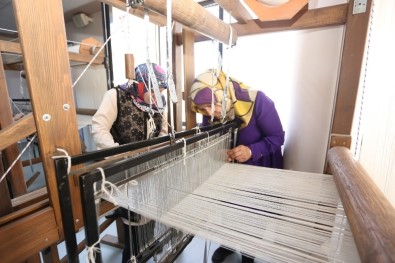 'Kandıra Bezi' KO-MEK'te Gelecek Nesillere Aktarılıyor