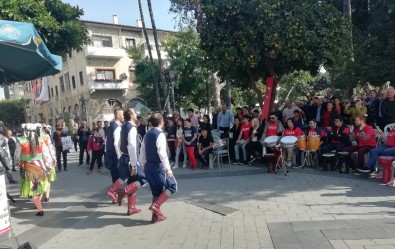 Mersin'de Çocuk Hakları Şenliği Düzenlendi