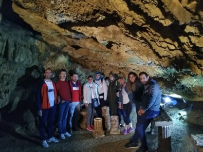 Öğretmenler Fakıllı Mağarası'nı gezdiler