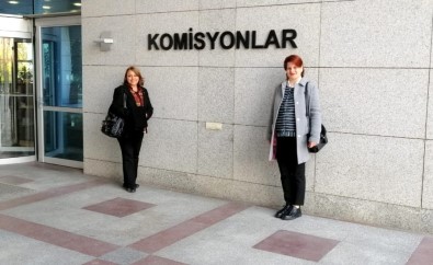 Otistik Kız Annesinden Önce Tepki, Sonra Katkı