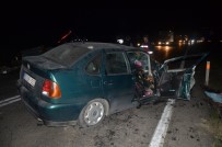 Otomobil Patpatla Çarpıştı Açıklaması 5 Yaralı