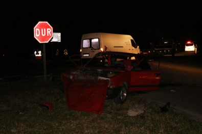 Sakarya'daki Feci Kazada Ölü Sayısı 2'Ye Yükseldi