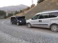 Siirt'te İki Araç Çarpıştı Açıklaması 4 Yaralı Haberi