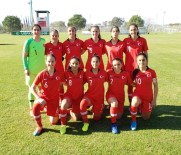 MİLLİ FUTBOL TAKIMI - U17 Kız Milli Futbol Takımı'ndan Rusya'ya Yarım Düzine Gol