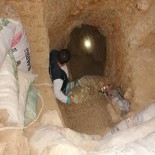 KAÇAK KAZI - Kaçak Kazı Yaparken Suçüstü Yakalandılar