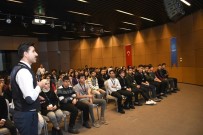 İŞ SAĞLIĞI VE GÜVENLİĞİ KANUNU - Küçükçekmece'de Stajyerlere 'İş Sağlığı Ve Güvenliği' Eğitimi