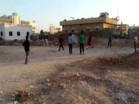 TÜRK SILAHLı KUVVETLERI - Tel Abyadlı Çocukların Futbol Sevinci